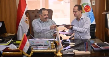 مياه القناة توقع عقد استثمار 330 فدانا بمحطة معالجة سرابيوم بلإسماعيلية