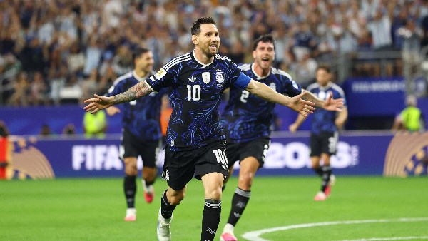 ميسي ينفرد بإنجاز تاريخي جديد ويبتعد بصدارة هدافي المونديال