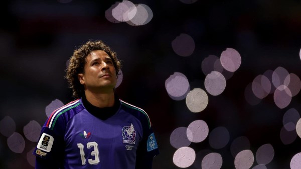 نهاية مسيرة أسطورية.. أوتشوا يودع كرة القدم بعد مشاركة تاريخية مع منتخب المكسيك