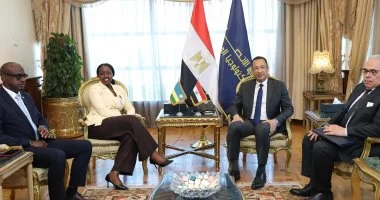وزير الاتصالات يبحث مع نظيرته الرواندية تعزيز التعاون في الذكاء الاصطناعي والتحول الرقمي