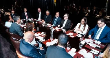 وزير الاستثمار والتجارة الخارجية يستعرض مستهدفات تعزيز تنافسية الاقتصاد المصرى