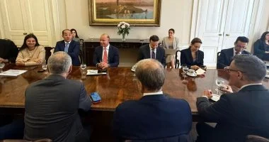 وزير الاستثمار يبحث مع قيادات HSBC دعم توسع الشركات العالمية بمصر
