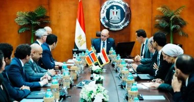 وزير الاستثمار يبحث مع مسؤولي شركة سكاتك النرويجية الخطط الاستثمارية