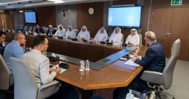 وزير البترول يبحث مع إينوك الإماراتية التوسع فى استثمارات تموين الطائرات