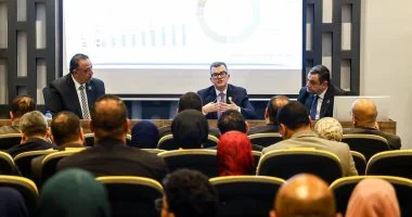 وزير التخطيط والتنمية الاقتصادية: صياغة خطة التنمية في سياق عالمي معقد