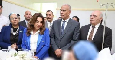 وزير التنمية المحلية والمحافظ يزوران رئيس القرية المعتدى عليها بكفر الشيخ