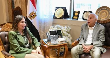 وزيرة الإسكان تستقبل الكابتن حسين لبيب.. وتؤكد تقديرها الكبير لنادي الزمالك