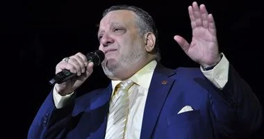 وضع المنشد أحمد الكحلاوى تحت الملاحظة فى مستشفى بالإسكندرية بعد انقلاب سيارته