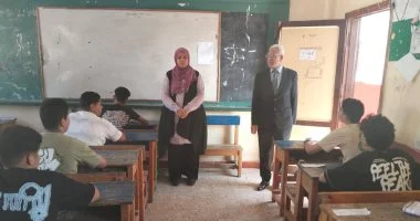 وكيل تعليم الإسماعيلية يتابع لجان إدارة جنوب fثالث أيام امتحانات الإعدادية